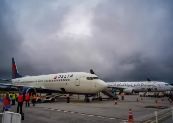 Logro histórico de la presidenta Juanita Alonso con el regreso de DELTA airlines