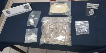 Llevaba 70 dosis de droga cuando lo intercepta la policía de Playa del Carmen