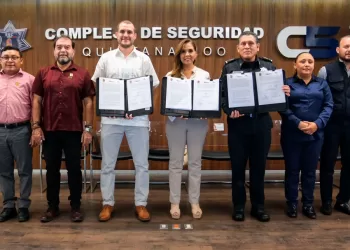 Gobierno de Quintana Roo y UBER firman convenio para incorporar tecnología de seguridad