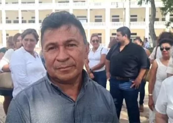 Supervisores de la SEQ se manifiestan en Chetumal, buscan atención de sus superiores