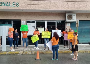 Trabajadores del IMSS en Chetumal denuncian irregularidades de funcionaria