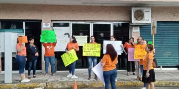 Trabajadores del IMSS en Chetumal denuncian irregularidades de funcionaria