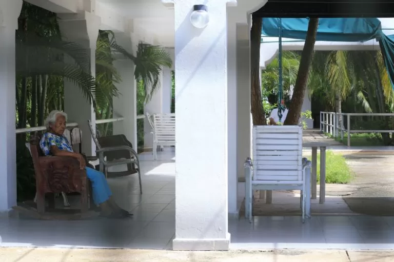 Abuelitos en el abandono en Cancún