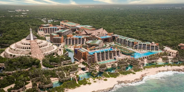 Xcaret recibe seis reconocimientos a la excelencia en la industria turística