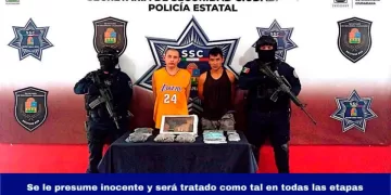 Dos detenidos con más de 130 dosis de drogas y una pistola