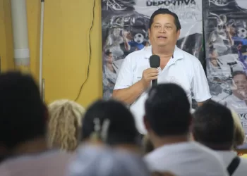 Rubén Carrillo Destaca Compromisos para Reconstruir Lazos Político del Sindicato de Taxistas de Cancún con autoridades y empresarios