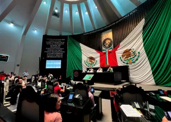 Habrá incremento salarial a policías y bomberos