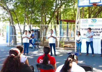 Abren espacios laborales para personas con discapacidad y tercera edad