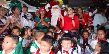 Empresarios de Cancún patrocinarán alumbrado navideño en 19 glorietas de la ciudad