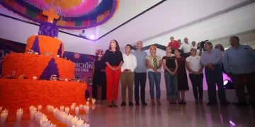 Instalan altar de ex alcaldes de Cancún en el Palacio Municipal