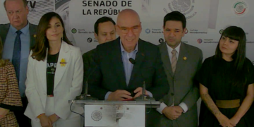 Explota Dante Delgado por críticas a la postulación de Roberto Palazuelos