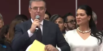 Es una vengaza de la DEA los ataques a AMLO, dice Marcelo Ebrard