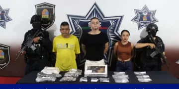 Capturan a tres sujetos en Cancún cuando llevaban cerca de 200 dosis de drogas