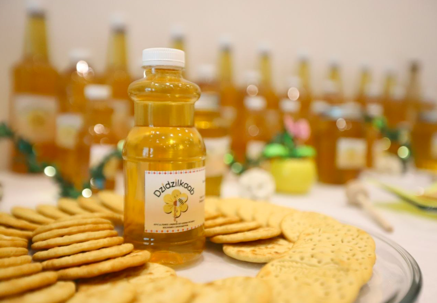 Apicultores de Leona Vicario se preparan para vender sus productos en el extranjero