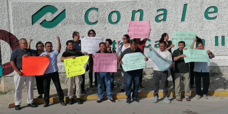 Docentes de Conalep demandan cumplimiento de compromisos laborales