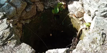 Padre e hijo de Kantunilkin saben de los riesgos de trabajar en la limpieza de pozos