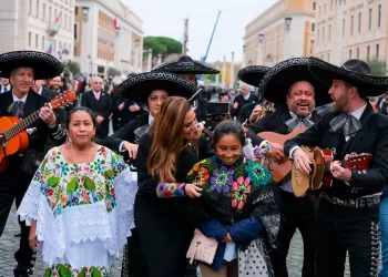 Montan en el Vaticano muestra fotográfica de la Cultura Maya de Quintana Roo