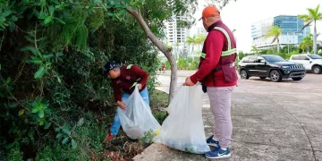 Autoridades garantizan la limpieza de Malecón Tajamar