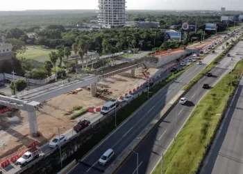 Afecta falta de mano de obra e insumos la construcción del Puente Nichupté