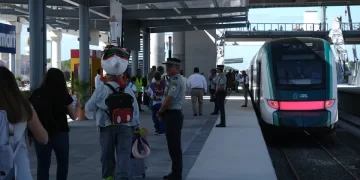 Ofrecen traslado gratuito de la estación del Tren Maya al aeropuerto de Cancún