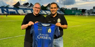 Francisco Javier González comparte experiencias con el Inter Playa