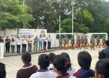 Promueven valores cívicos en estudiantes de la comunidad Cristo Rey