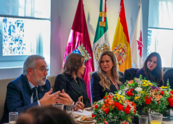 Lili Campos se reúne con empresariado y autoridades en España