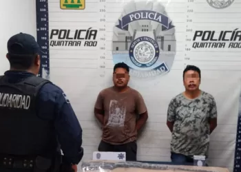 Capturan a dos individuos con un arma larga