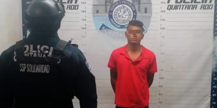 Sorprenden a dos individuos con diversos tipos de drogas