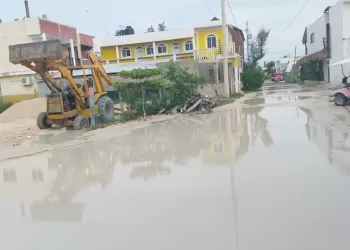 El 90% de las calles de isla Holbox sufre problemas de inundaciones