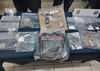 Capturados dos narcomenudistas con arma de fuego