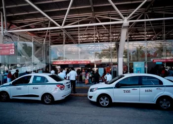Rubén Carrillo reconoce que el gremio taxista de Cancún enfrenta fuertes desafíos