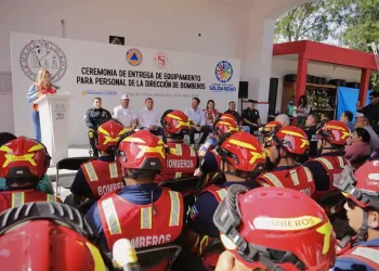Solidaridad con el mejor equipo para bomberos en el estado