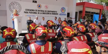 Solidaridad con el mejor equipo para bomberos en el estado