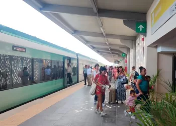 Con servicio especial para trabajadores de la Riviera Maya, arrancará tramo a Playa del Carmen del tren Maya