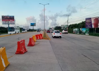 Implementan dispositivos viales para agilizar tránsito en Cancún