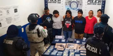 Ocho narcomenudistas detenidos con varios tipos de drogas y tres armas de fuego