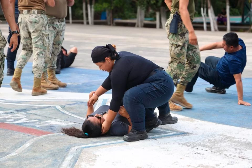 Policía de Cancún se capacita en manejo de armamento y estrategias tácticas