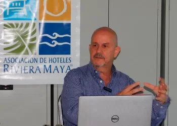 Hoteleros de la Riviera Maya se preparan para afrontar retos en el 2024