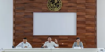 Se aprobó en la comisión de movilidad, estudiar una propuesta para que el municipio adquiera autobuses y dote a los universitarios de transporte