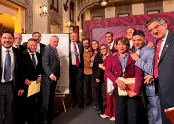 Firma Mara Lezama convenio que dará acceso a servicios de salud a más de 800,000 quintanarroenses