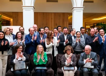 La gobernadora destaca avances de Quintana Roo ante socios comerciales en España