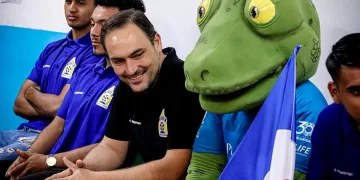 Jugadores del Inter promueven la lectura entre los niños