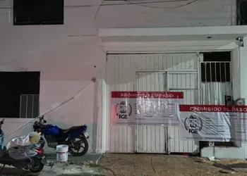 Rescatan a ocho mujeres durante cateo en un bar clandestino en Cancún