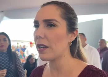 Isla Mujeres avanza en el suministro de agua potable y regularización de tierras