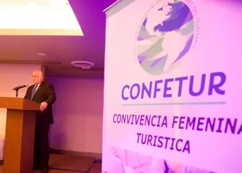 Mujeres, ejemplo de empoderamiento, trabajo y productividad en el mercado laboral turístico
