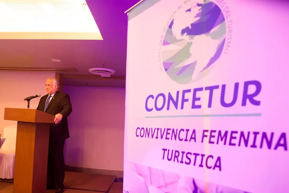Mujeres, ejemplo de empoderamiento, trabajo y productividad en el mercado laboral turístico