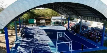 Inauguran espacios deportivos en la primaria Miguel Ortega Navarrete de Puerto Aventuras
