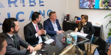 Mara Lezama busca que filial de Lufthansa vuele de Alemania a Tulum