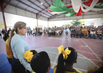 Gobierno municipal brinda apoyo a estudiantes de primaria y secundaria